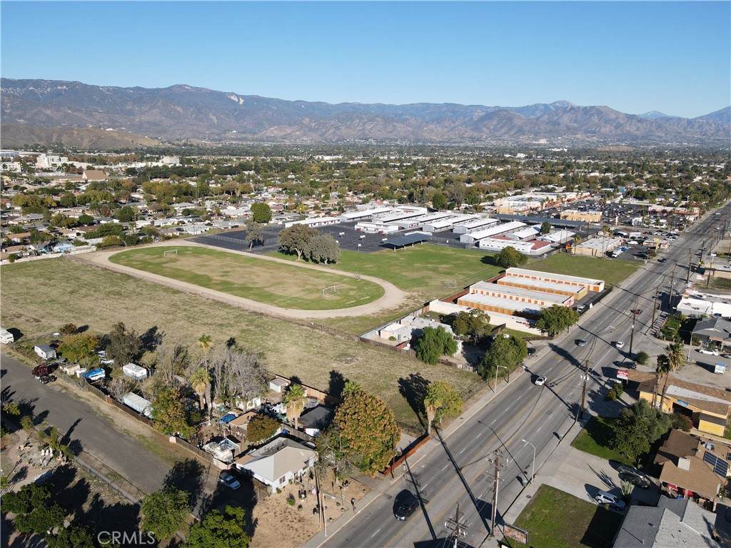 https://bt-photos.global.ssl.fastly.net/socal/orig_boomver_1_409397738-2.jpg