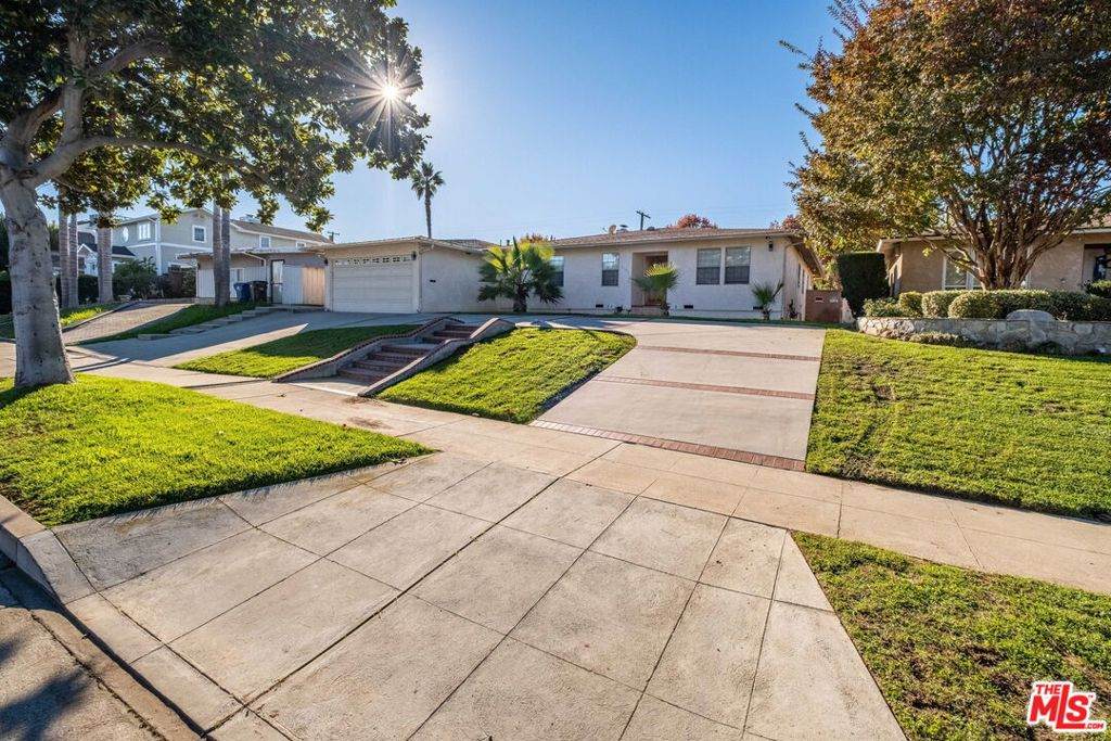 7121 Arizona Avenue - Photo 1