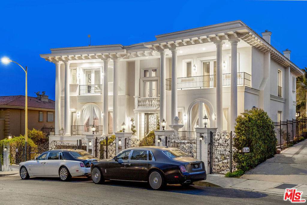 2229 Summitridge Drive - Photo 1