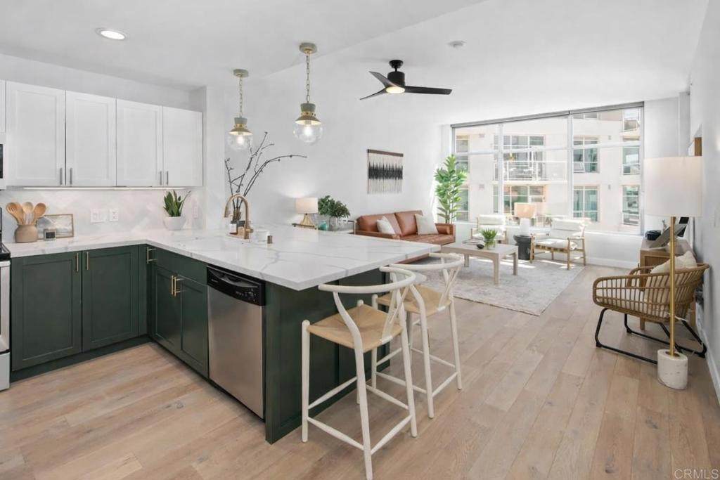 253 10th Avenue - Photo 1