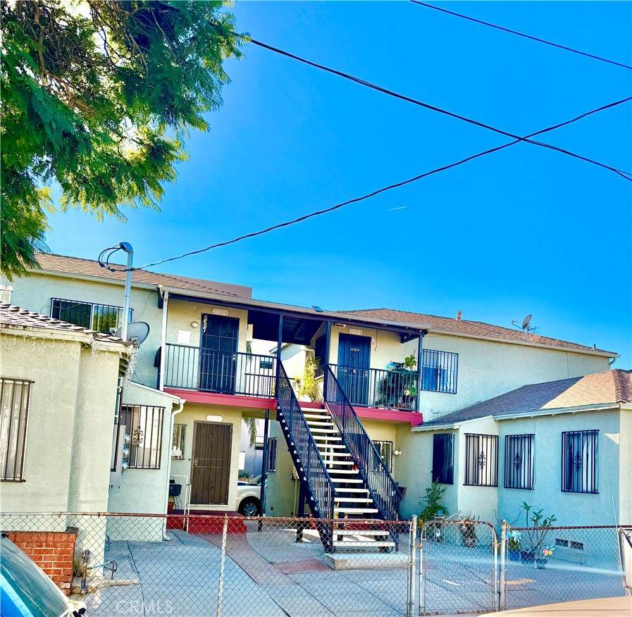 2316 Michigan - Photo 1