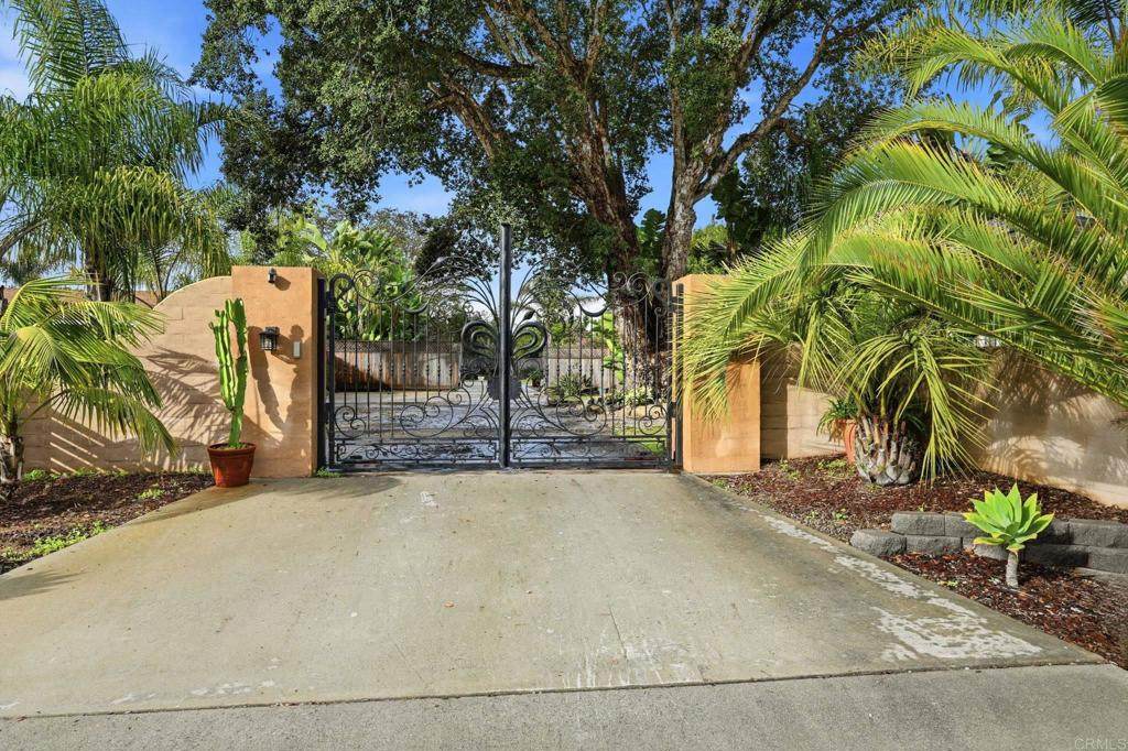  Tuttle Street - Photo 1