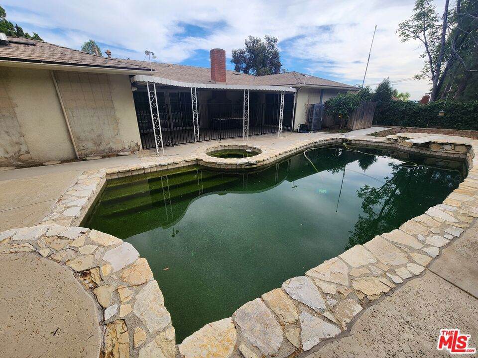 11665 Babbitt Avenue - Photo 1