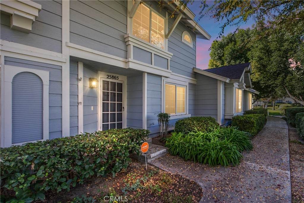 25865 Sunrise - Photo 1