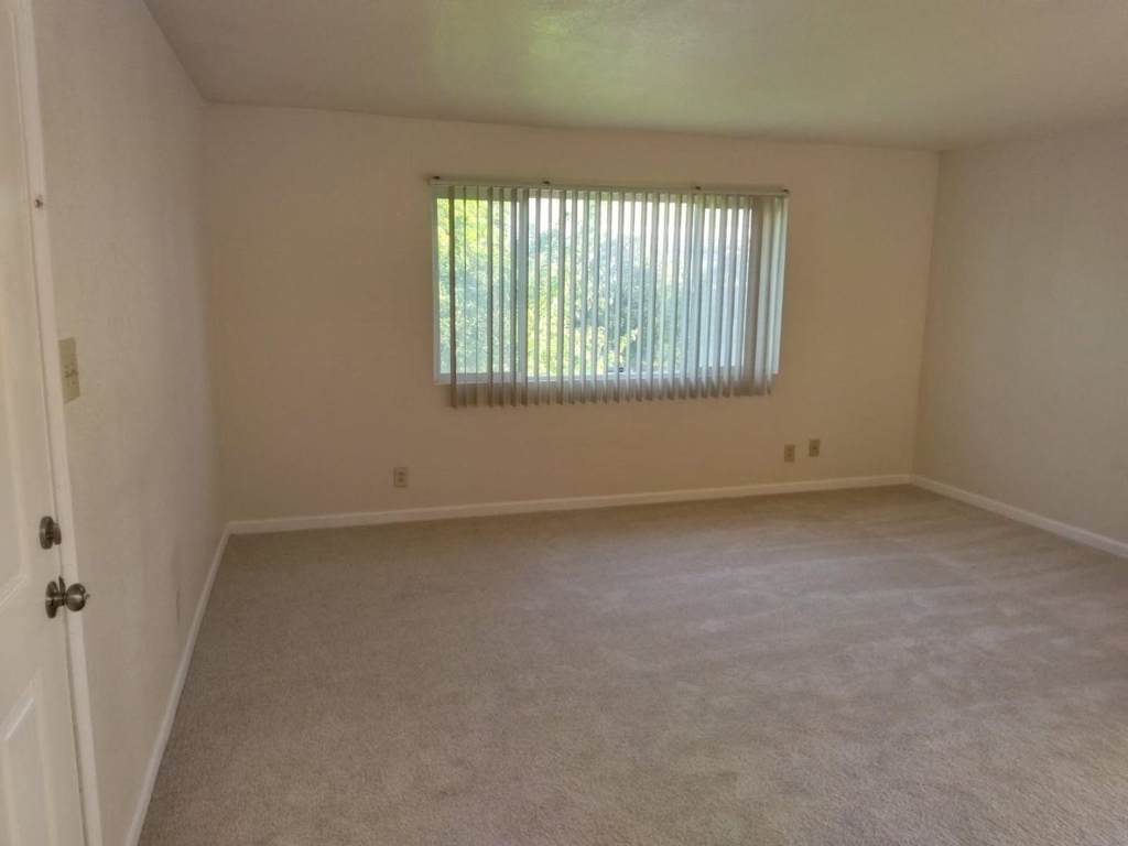 2131 Stanton Ave - Photo 1