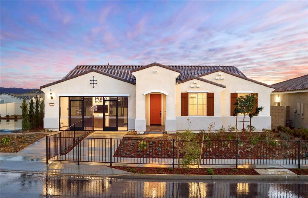 739 Spyglass Court - Photo 1