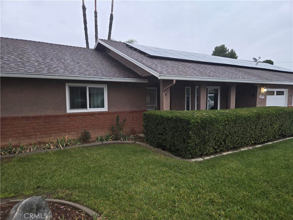 25920 Floyd Avenue - Photo 1