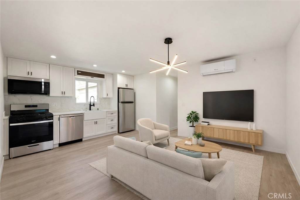 4183 3/4 Tujunga - Photo 1