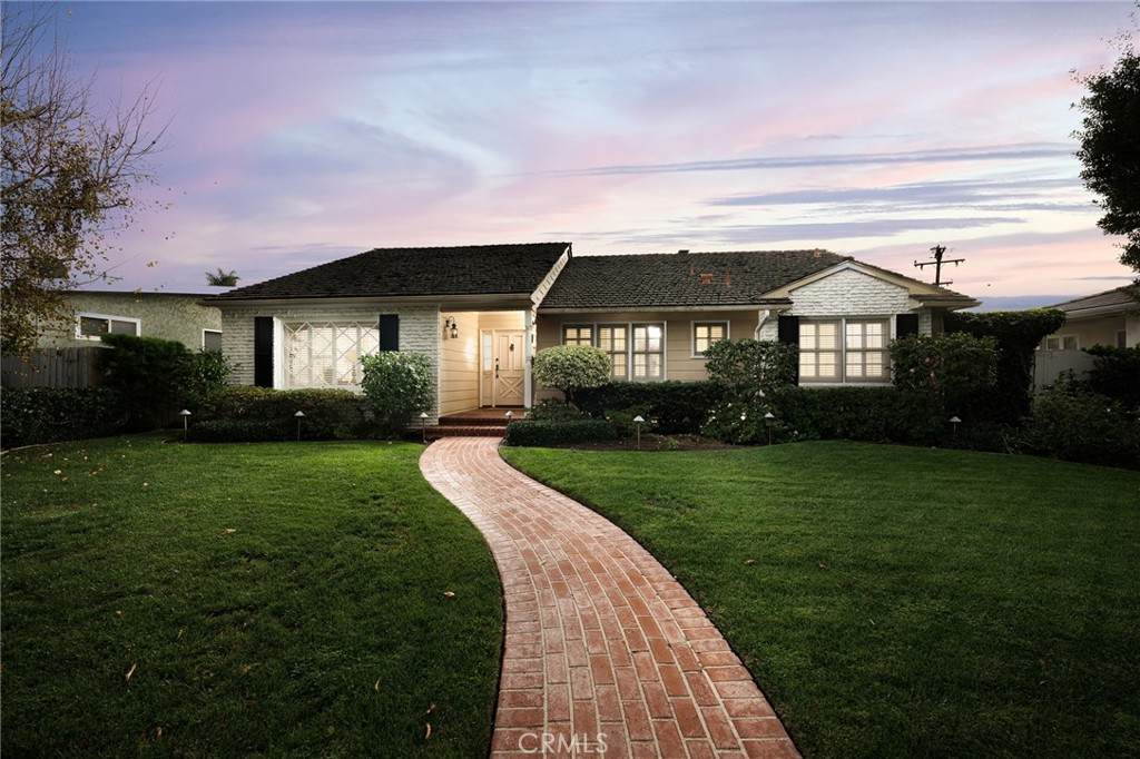 5440 La Pasada - Photo 1