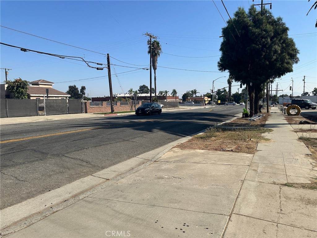 https://bt-photos.global.ssl.fastly.net/socal/orig_boomver_1_409952415-2.jpg