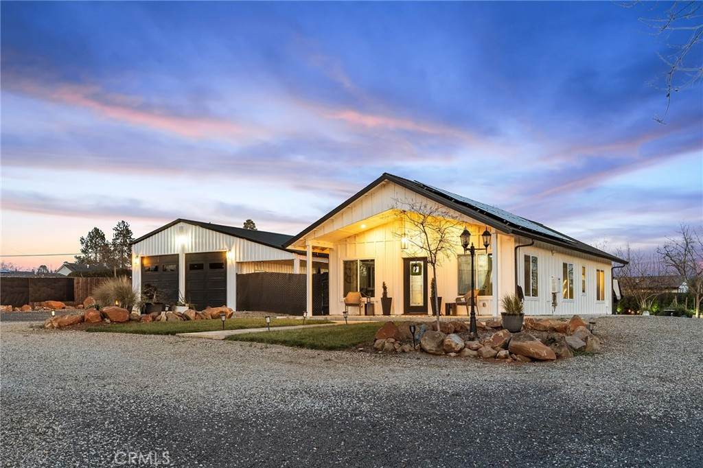 4994 Foster - Photo 1