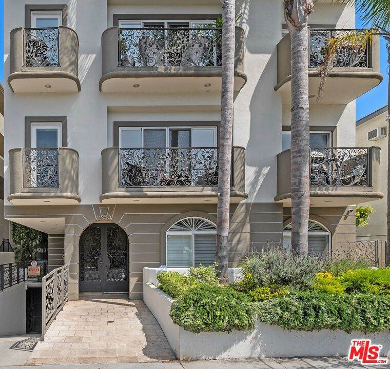 https://bt-photos.global.ssl.fastly.net/socal/orig_boomver_1_410007840-2.jpg