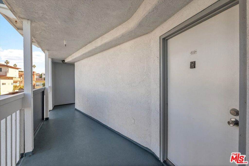https://bt-photos.global.ssl.fastly.net/socal/orig_boomver_1_410040470-2.jpg