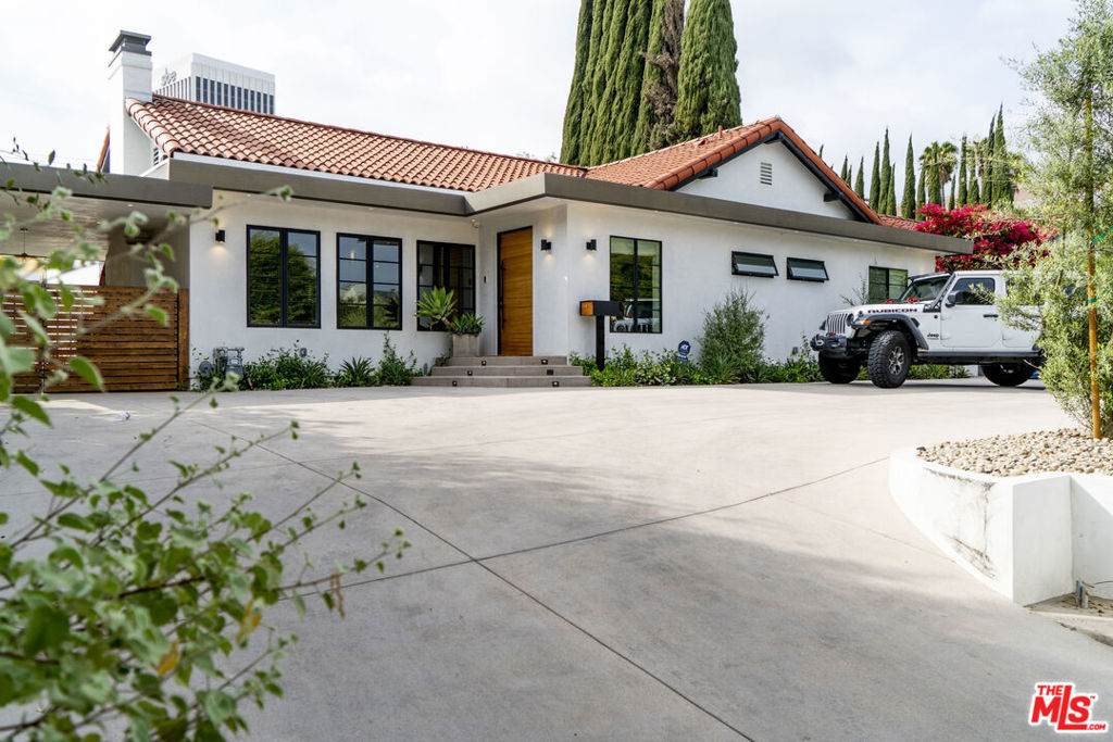 https://bt-photos.global.ssl.fastly.net/socal/orig_boomver_1_410102614-2.jpg