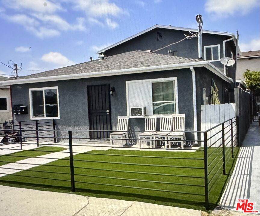 3239 139th Street - Photo 1