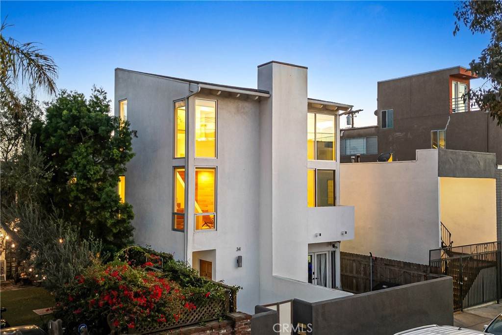 34 Venice Boulevard - Photo 1