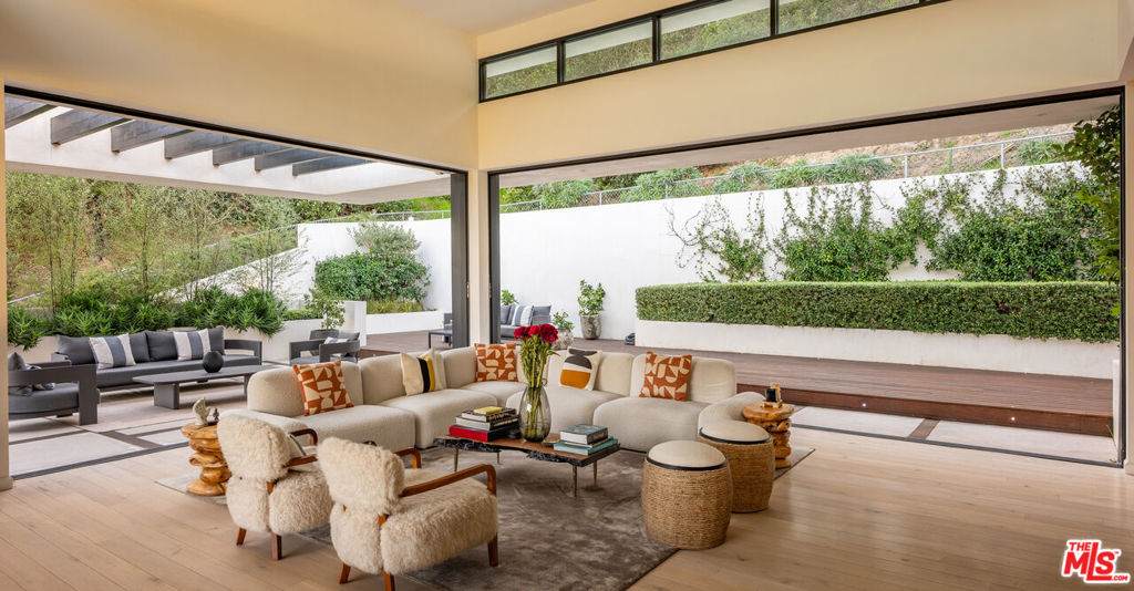 7681 Willow Glen Road - Photo 1