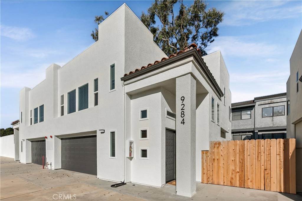 9284 El Bordo - Photo 1