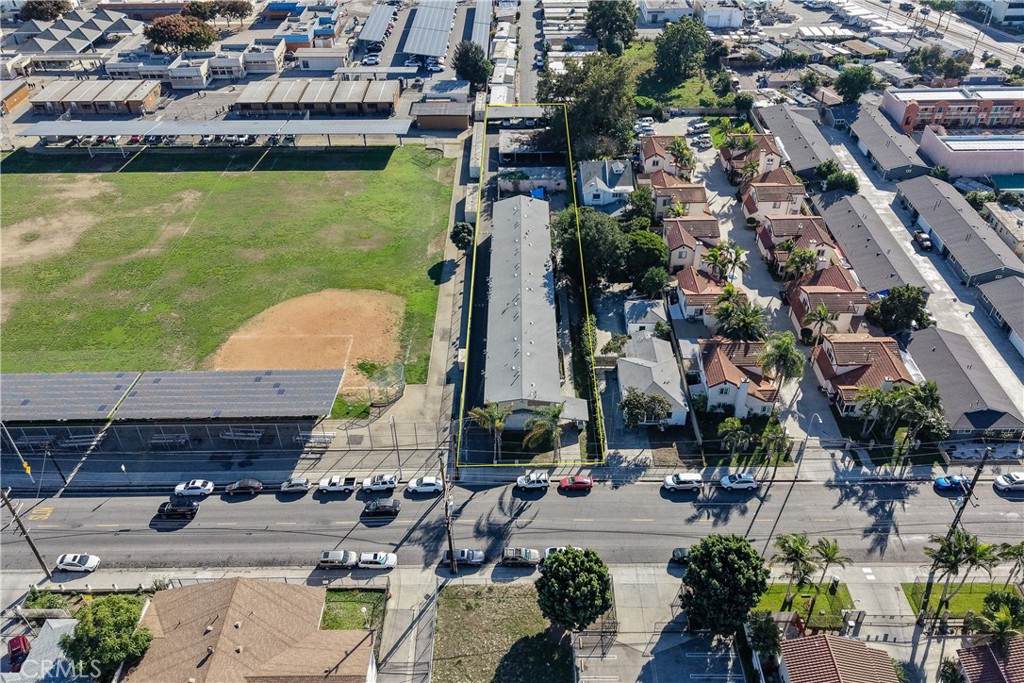 4660 Clara - Photo 1