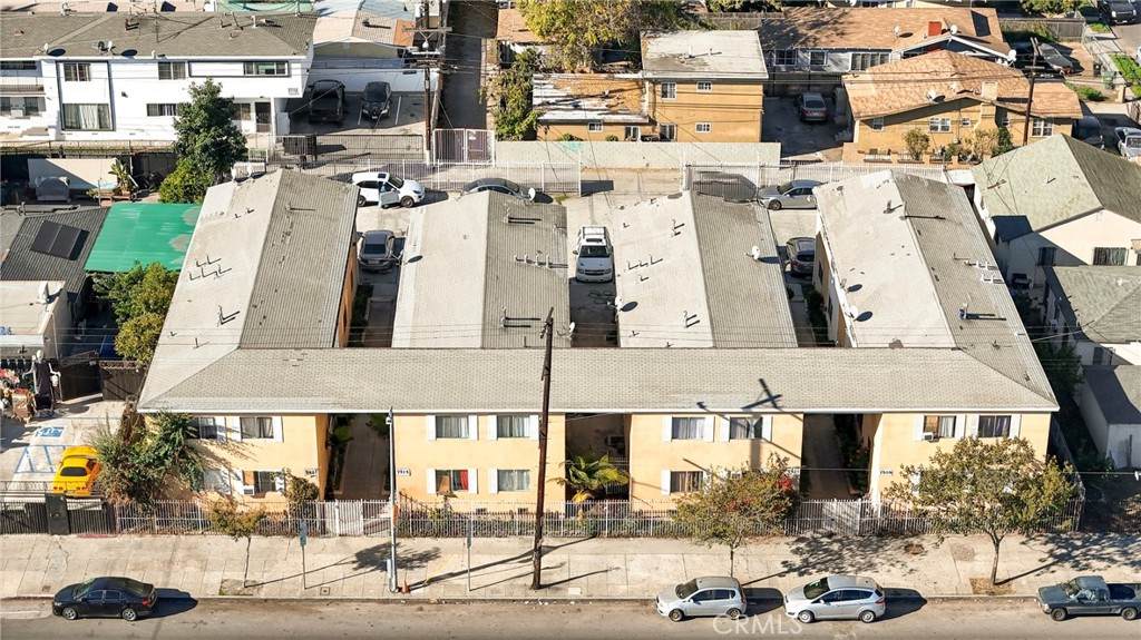 7511 Broadway - Photo 1