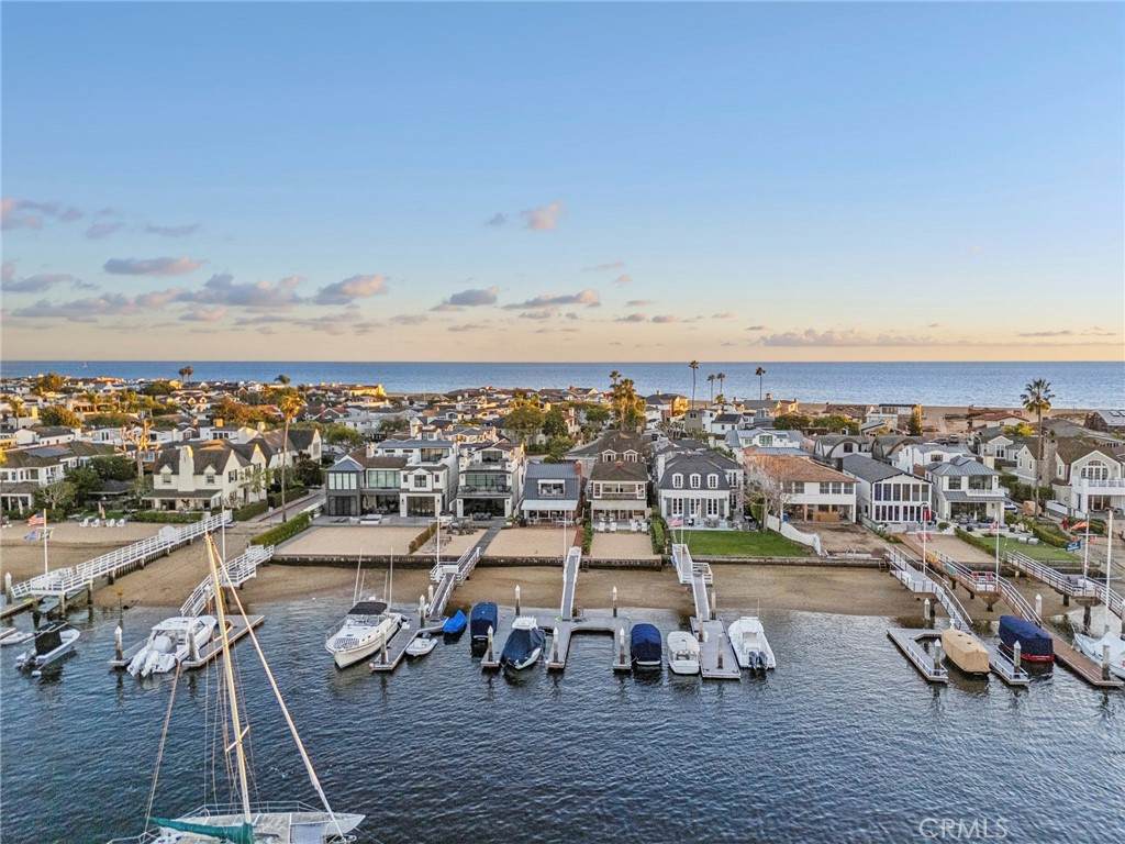 1411 Bay - Photo 1