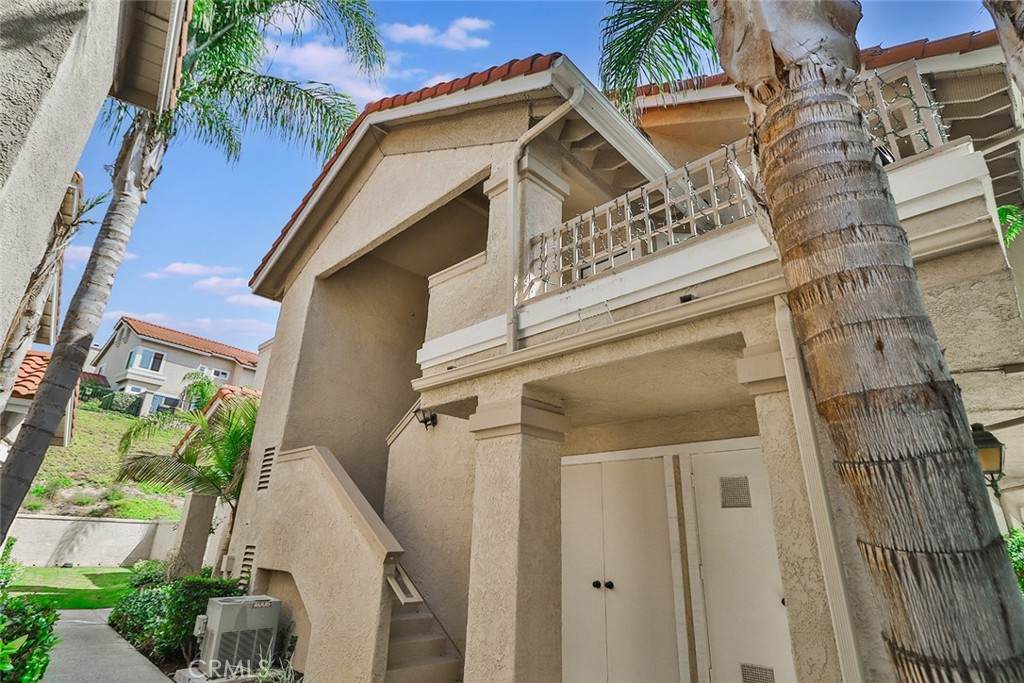 625 Hazelwood Way - Photo 1