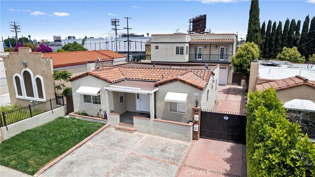 1960 Chariton Street - Photo 1