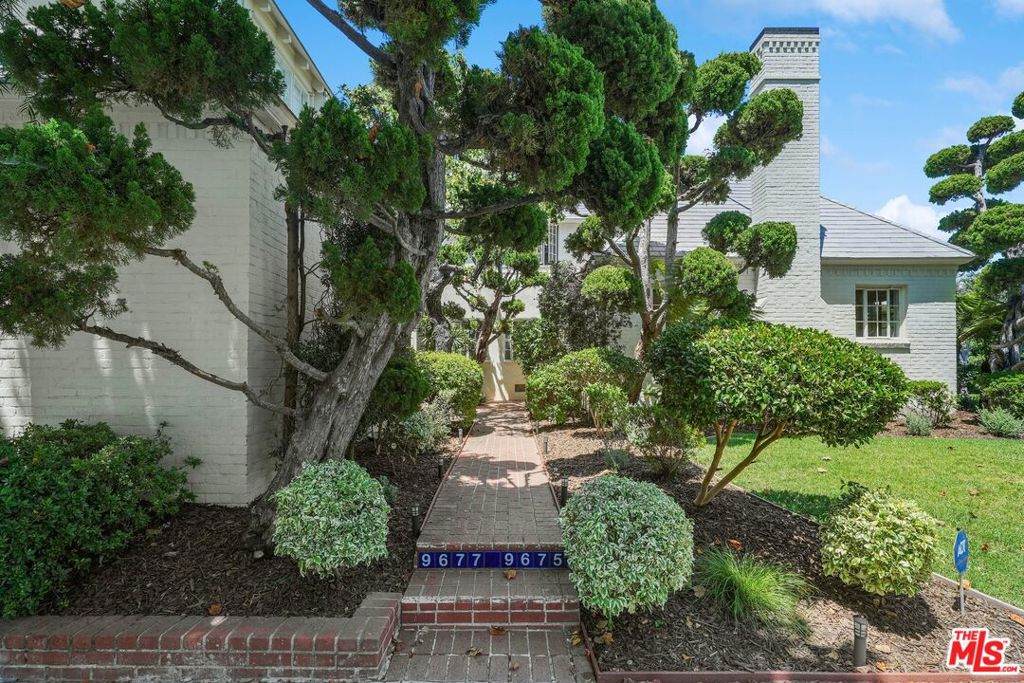 https://bt-photos.global.ssl.fastly.net/socal/orig_boomver_1_410432148-2.jpg