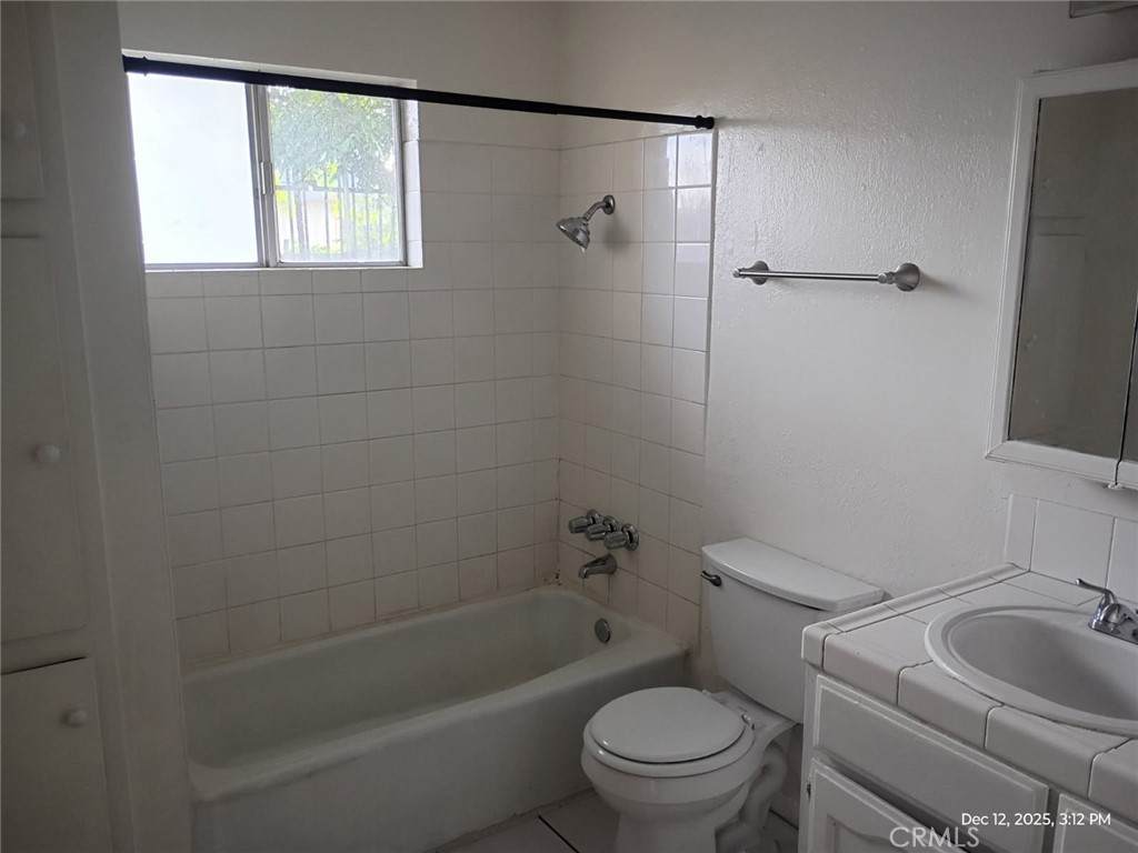 https://bt-photos.global.ssl.fastly.net/socal/orig_boomver_1_410434220-2.jpg