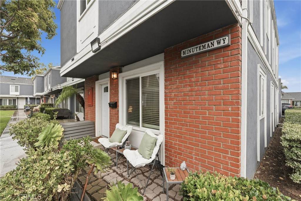 2408 Minuteman Way - Photo 1