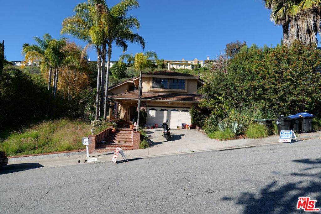 https://bt-photos.global.ssl.fastly.net/socal/orig_boomver_1_410508184-2.jpg