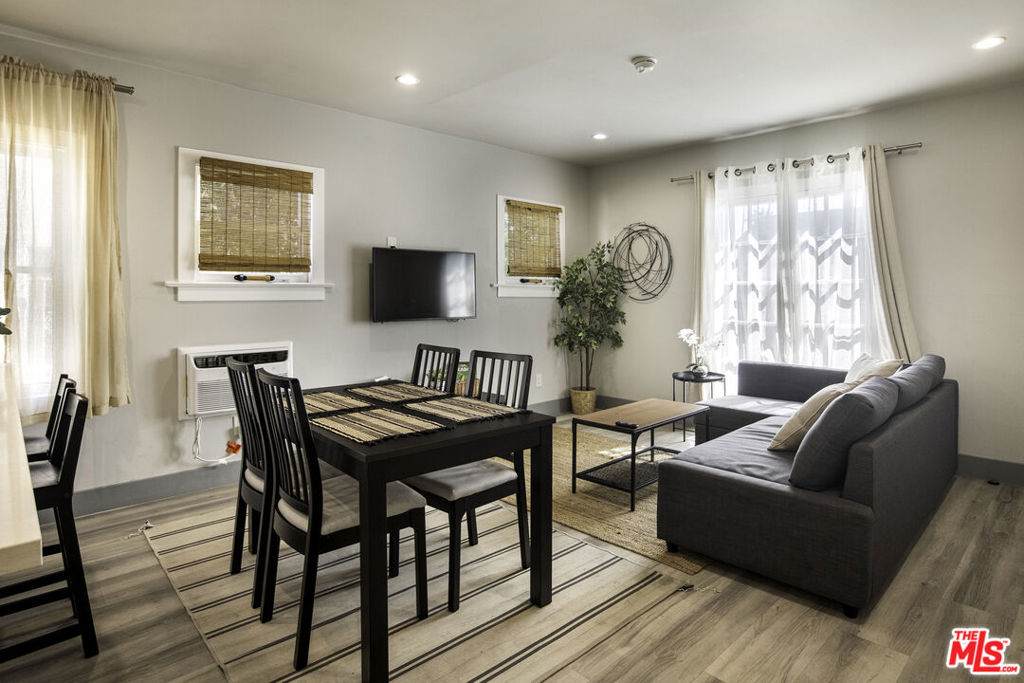 1561 1/2 Harvard Boulevard - Photo 1