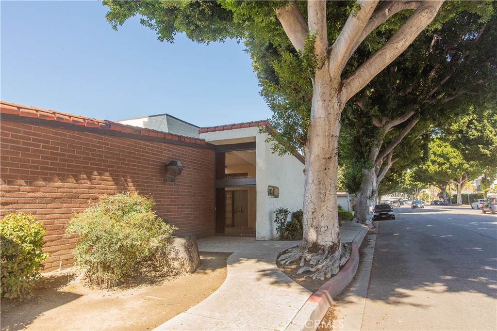 7901 Painter Avenue - Photo 1