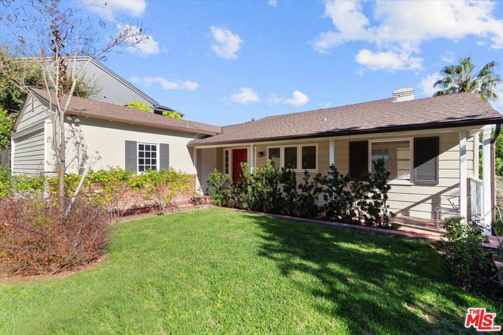 2258 Moreno Drive - Photo 1