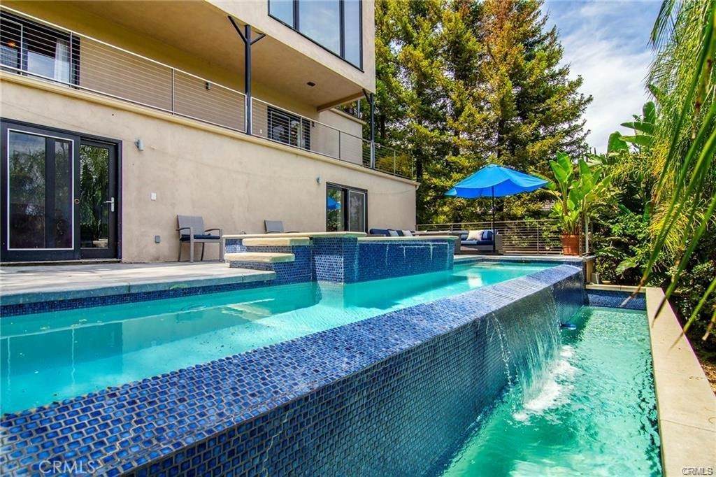 5084 Campo Road - Photo 1