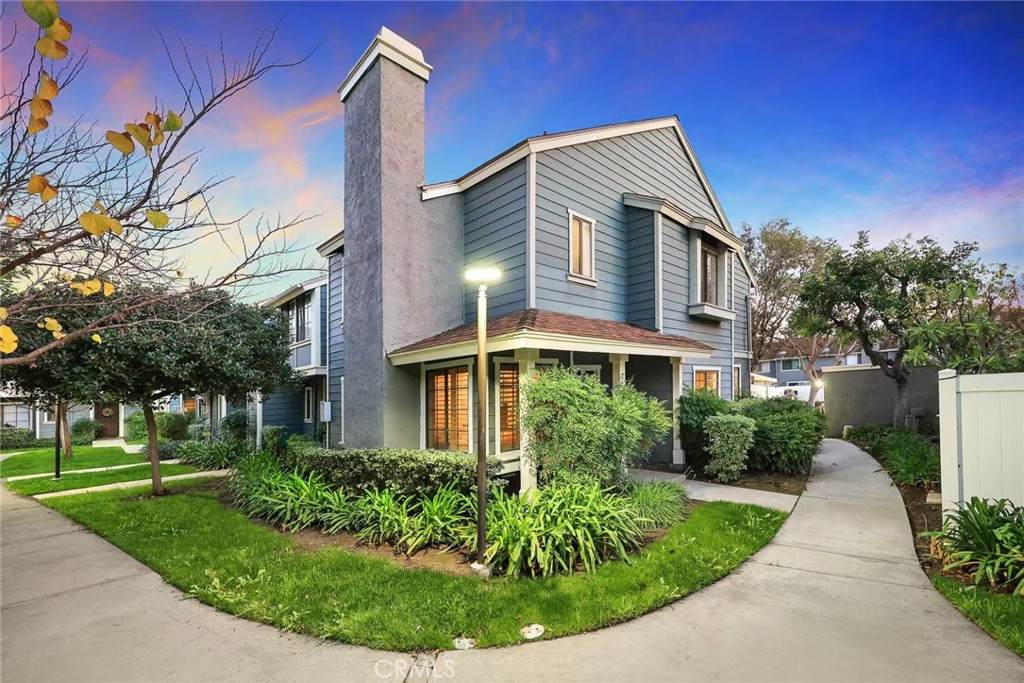 8723 1/2 Pine Crest Place - Photo 1