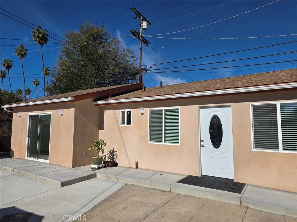 2057 Norwalk Avenue - Photo 1