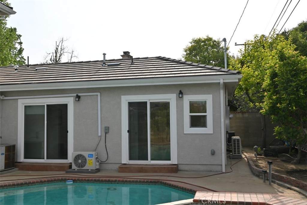 https://bt-photos.global.ssl.fastly.net/socal/orig_boomver_1_410718631-2.jpg
