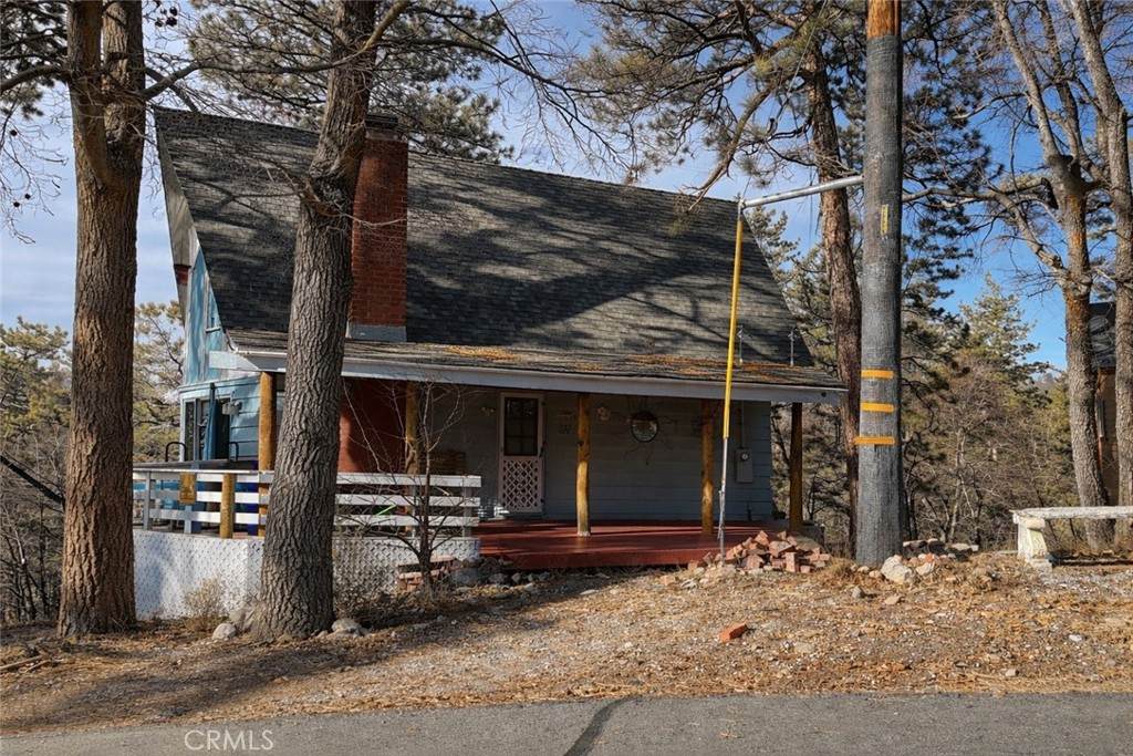 1172 Crags Lane - Photo 1