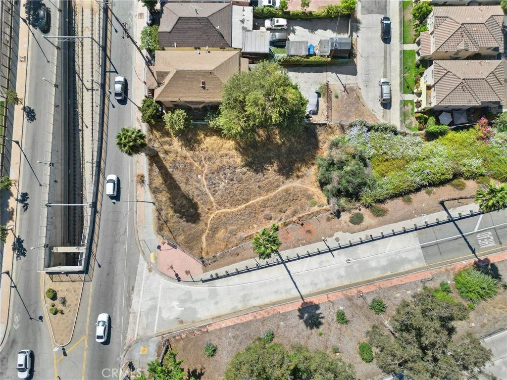 1623 1st Street - Photo 1