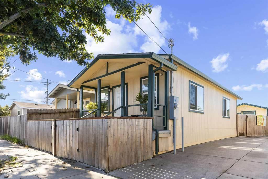 1319 Kelsey Street - Photo 1