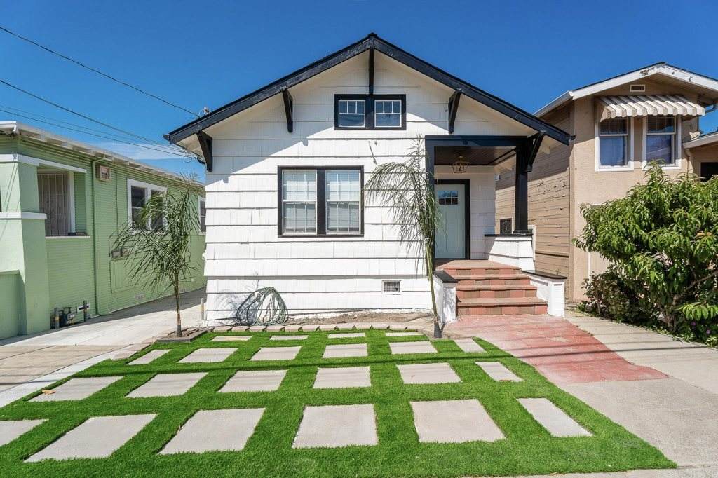 3708 Lyon Ave - Photo 1