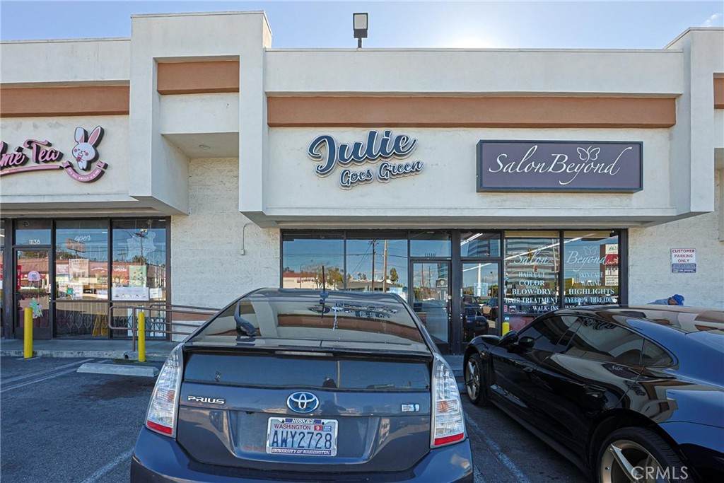11140 Palms Boulevard - Photo 1