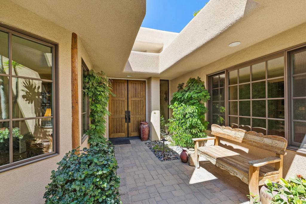 https://bt-photos.global.ssl.fastly.net/socal/orig_boomver_1_410986920-2.jpg