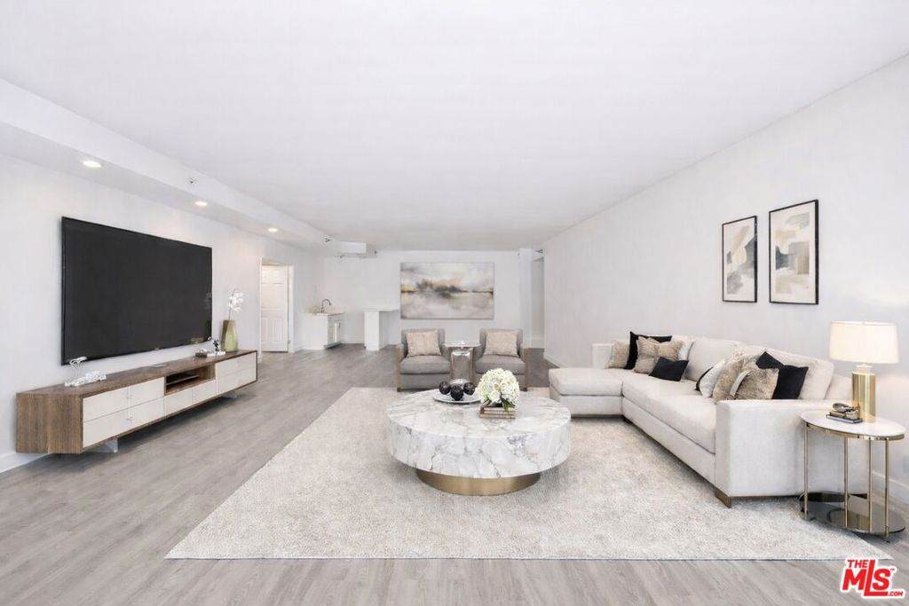 10390 Wilshire Boulevard - Photo 1