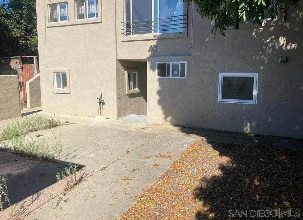 528 Citrus Ave - Photo 1