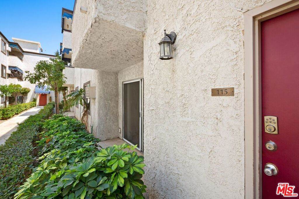 https://bt-photos.global.ssl.fastly.net/socal/orig_boomver_1_411121464-2.jpg