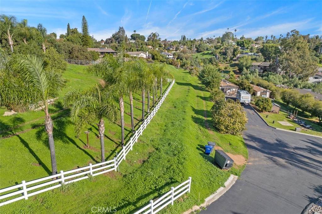 https://bt-photos.global.ssl.fastly.net/socal/orig_boomver_1_411129073-2.jpg