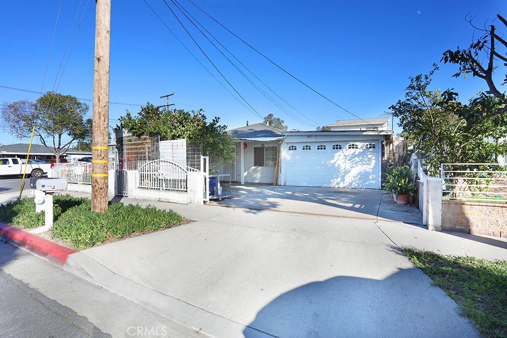 821 823 Gunther Street - Photo 1