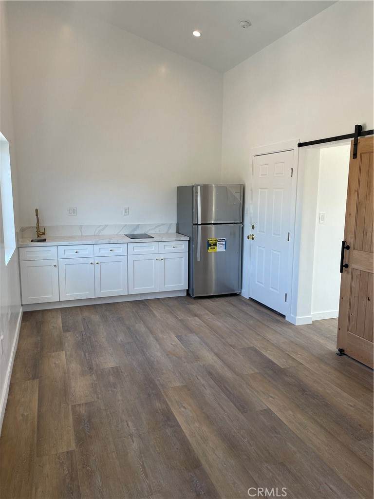 24308 Victory Boulevard - Photo 1